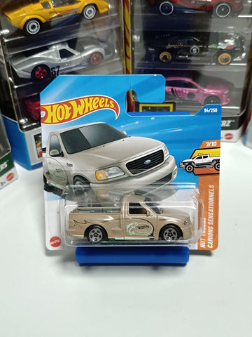 Hot Wheels 99 Ford F-150 SVT Lightning