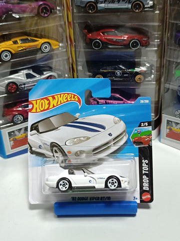 Hot Wheels 92 Dodge Viper RT/10