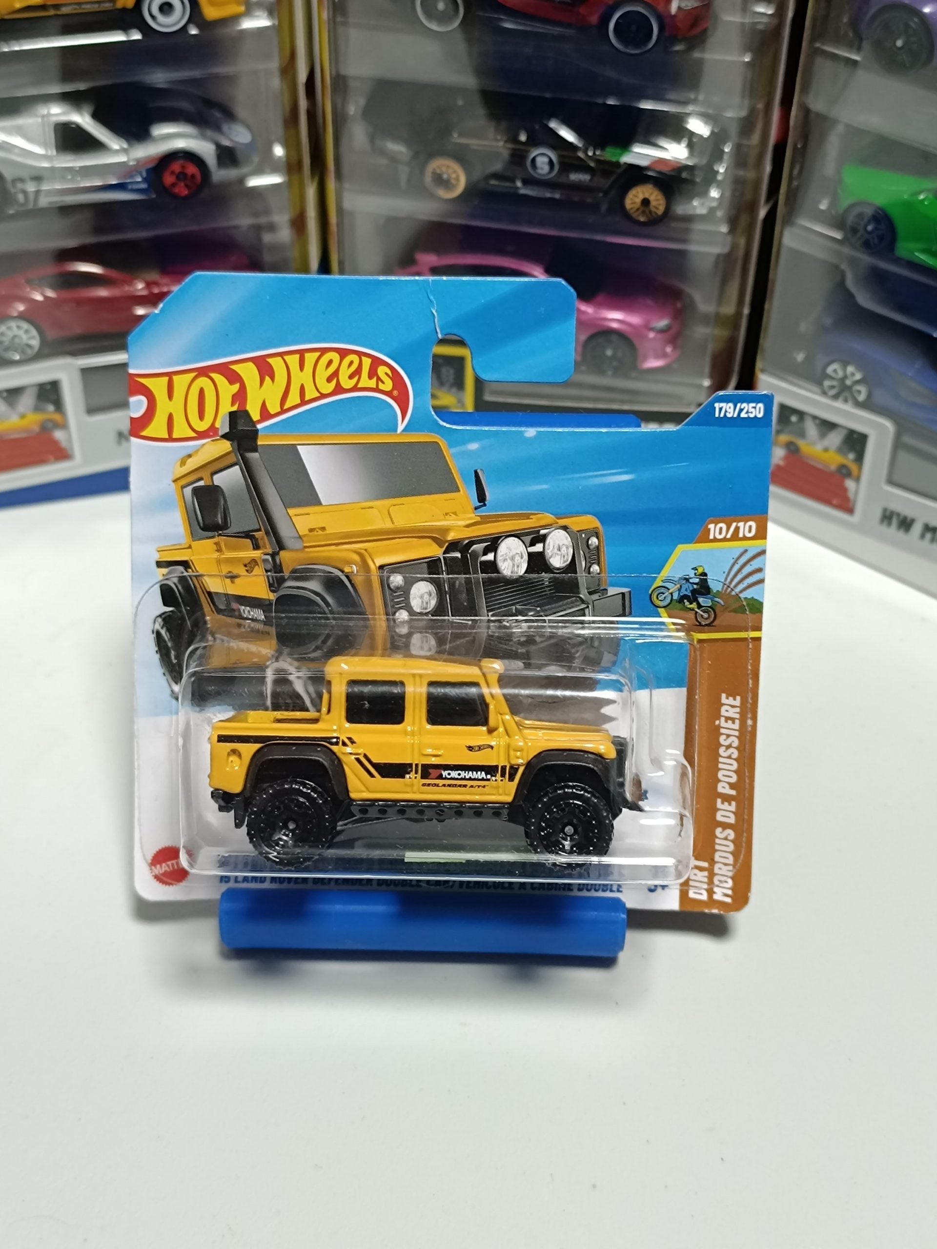 Hot Wheels 15 Land Rover Defender Double Cab/Véhicule â Cabine Double