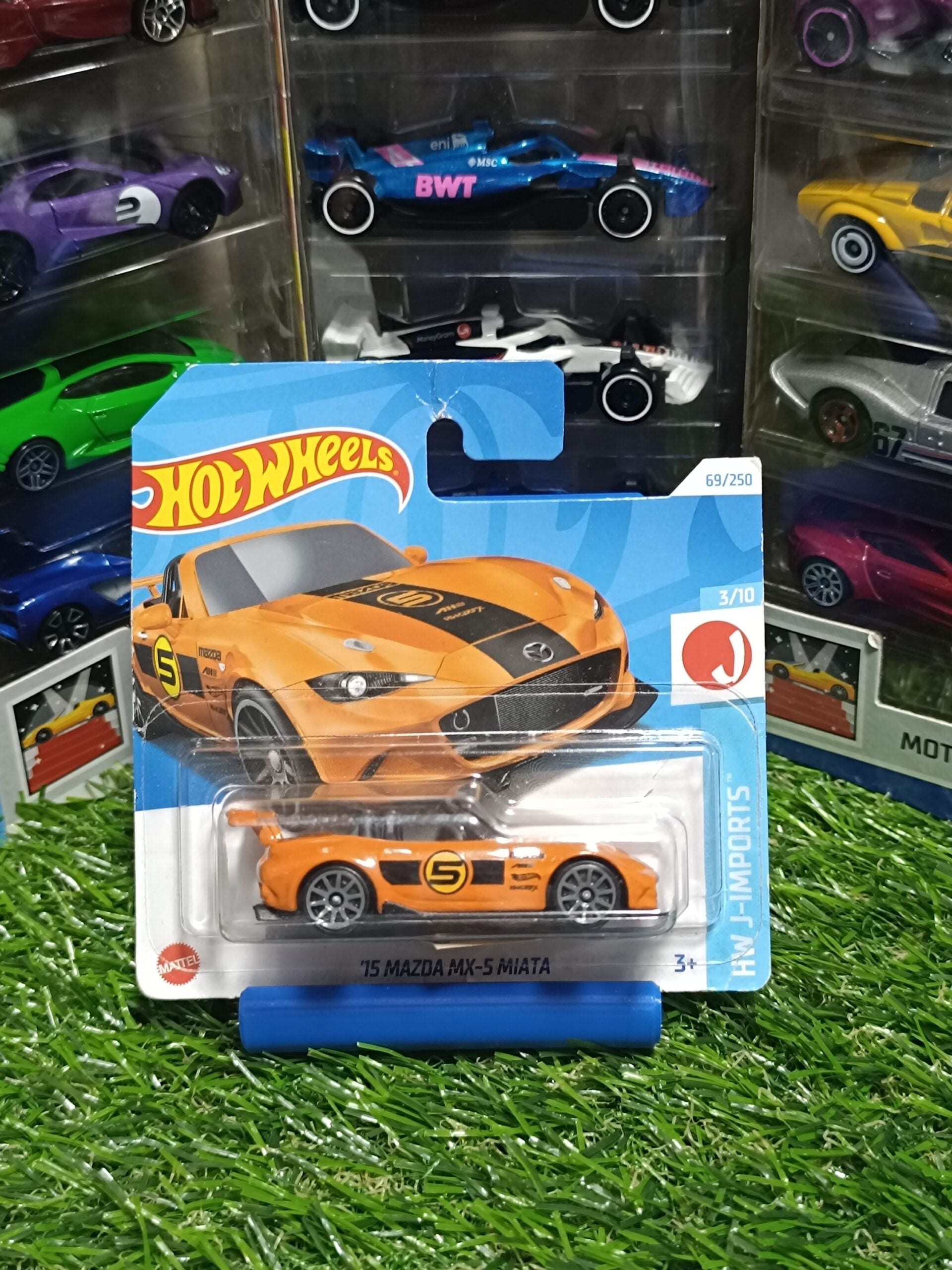 Hot Wheels 15 Mazda MX-5 Miata