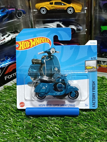 Hot Wheels Vespa 90 SS Super Sprint (1966)