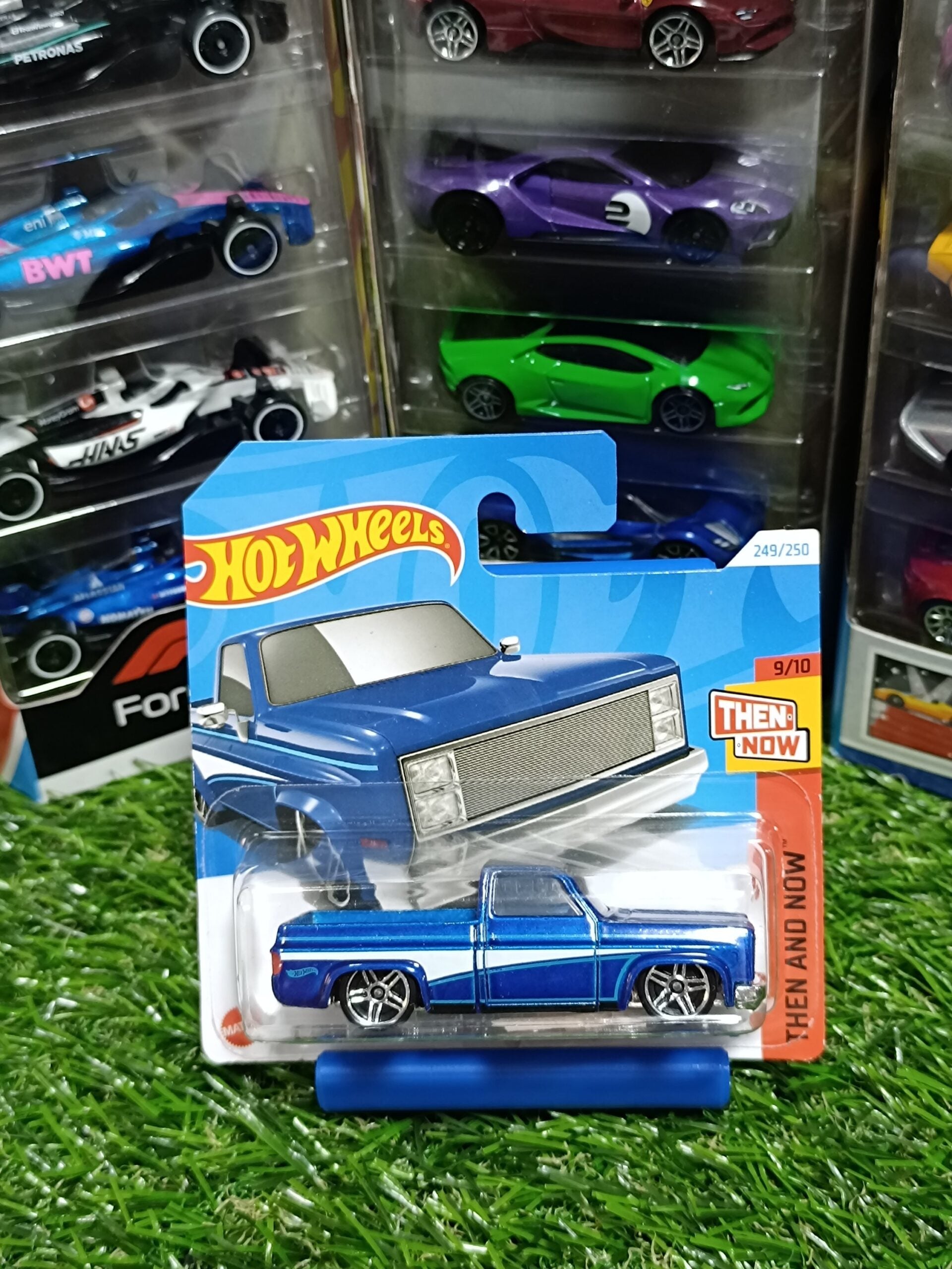 Hot Wheels 83 Chevy Silverado