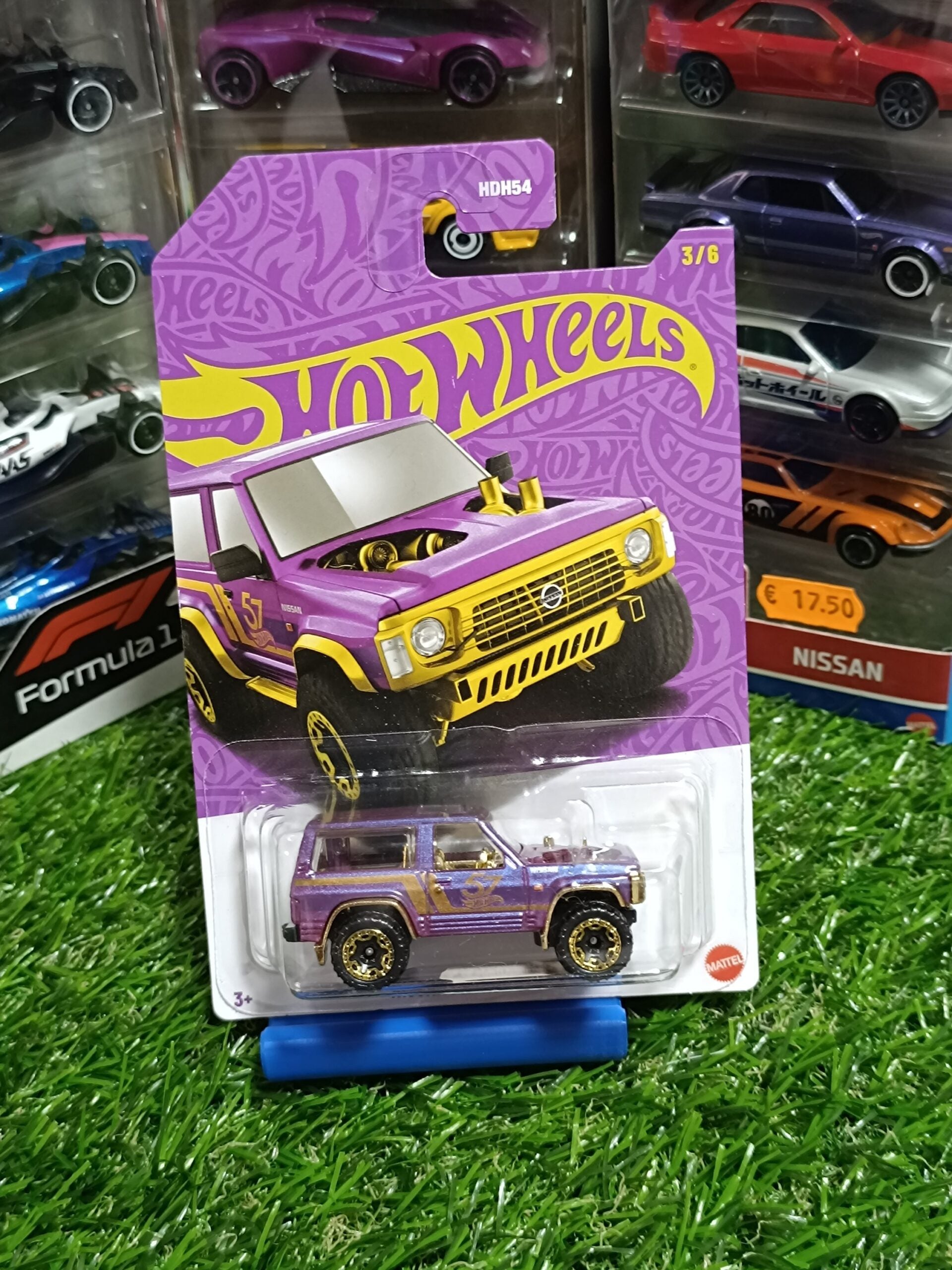 Hot Wheels Nissan Patrol Custon