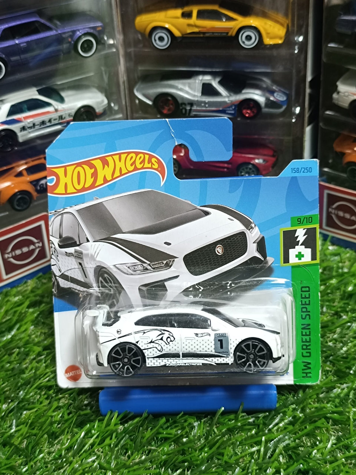 Hot Wheels Jaguar l-Pace e Trophy