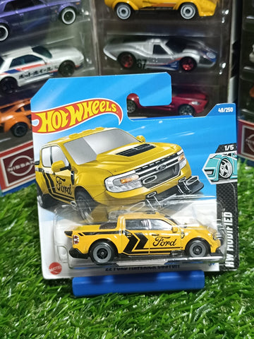 Hot Wheels 22 Ford Maverick Custom