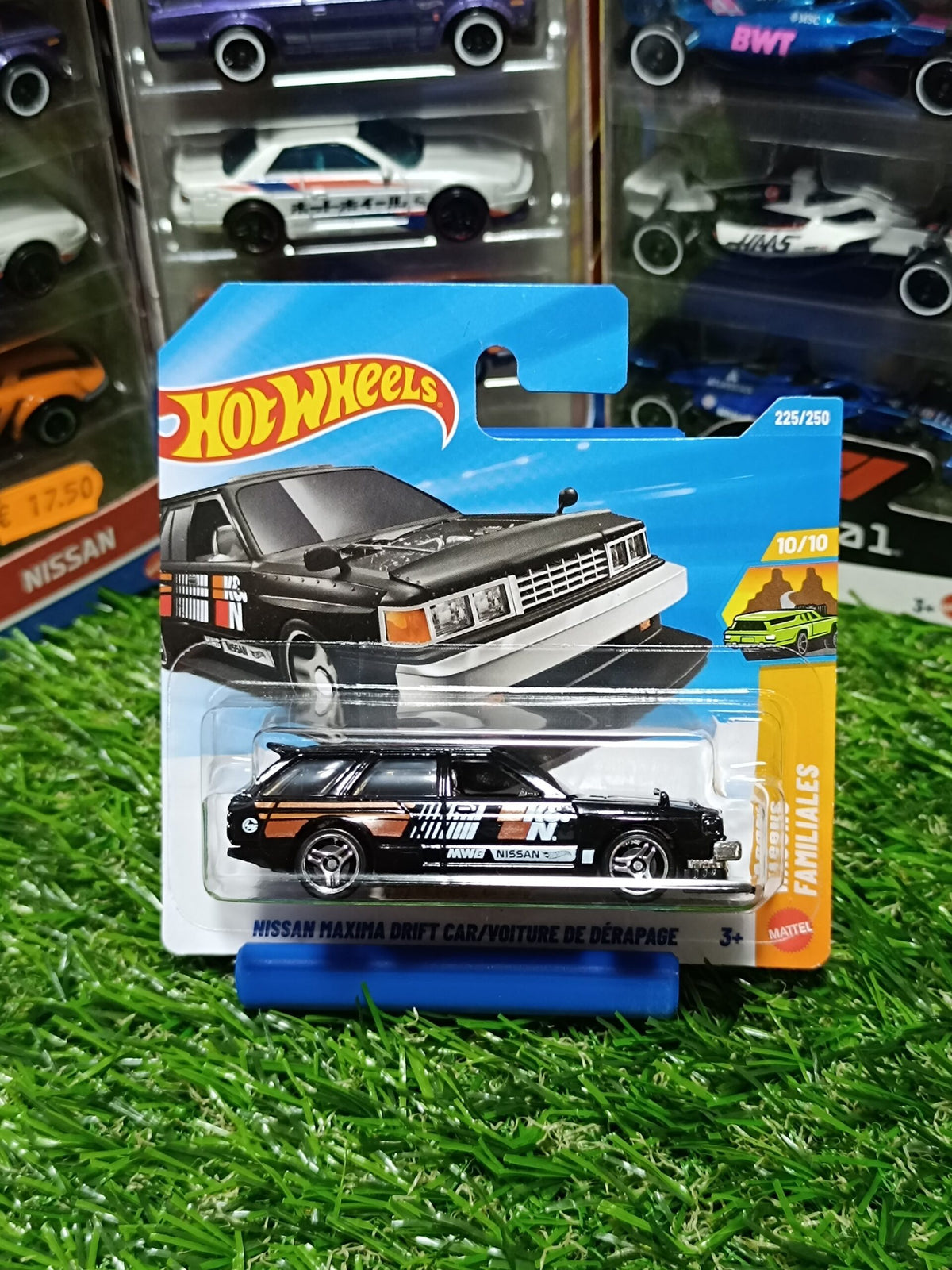 Hot Wheels Nissan Maxima Drift Car/ Voiture de Dérapage
