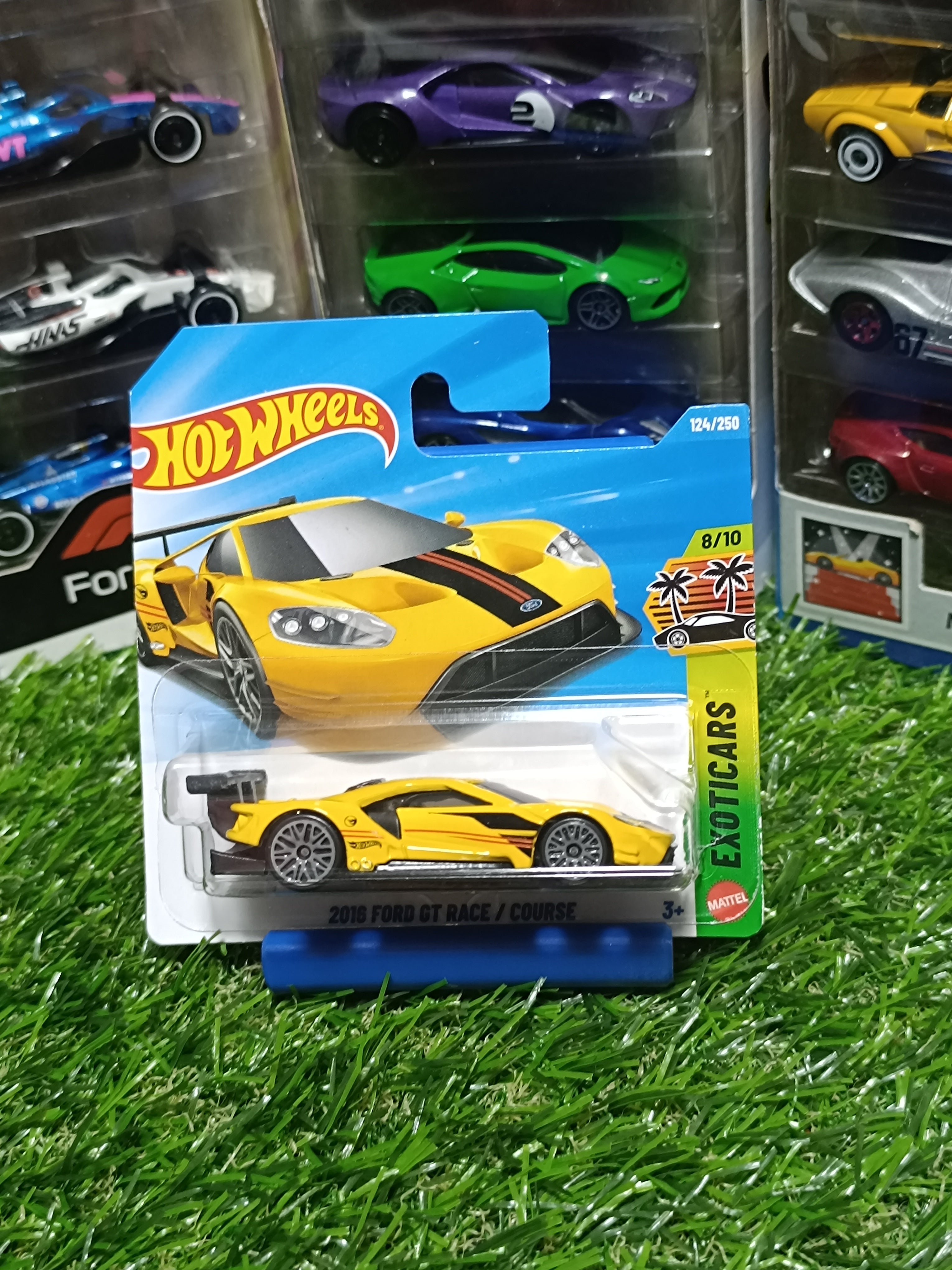 Hot Wheels 2016 Ford GT Race/ Course