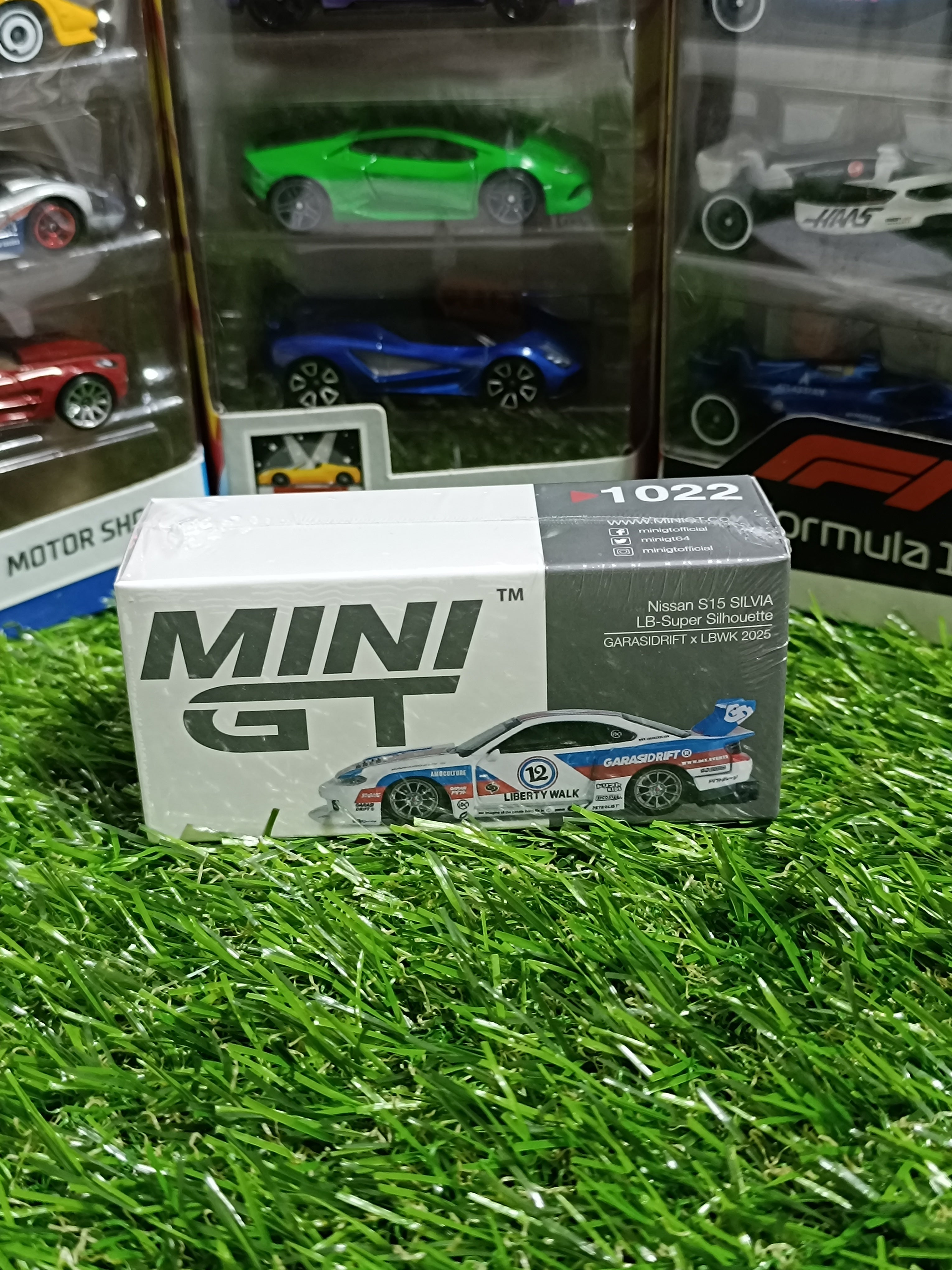 Mini GT Nissan S15 SlLVIA LB-Super Silhouette