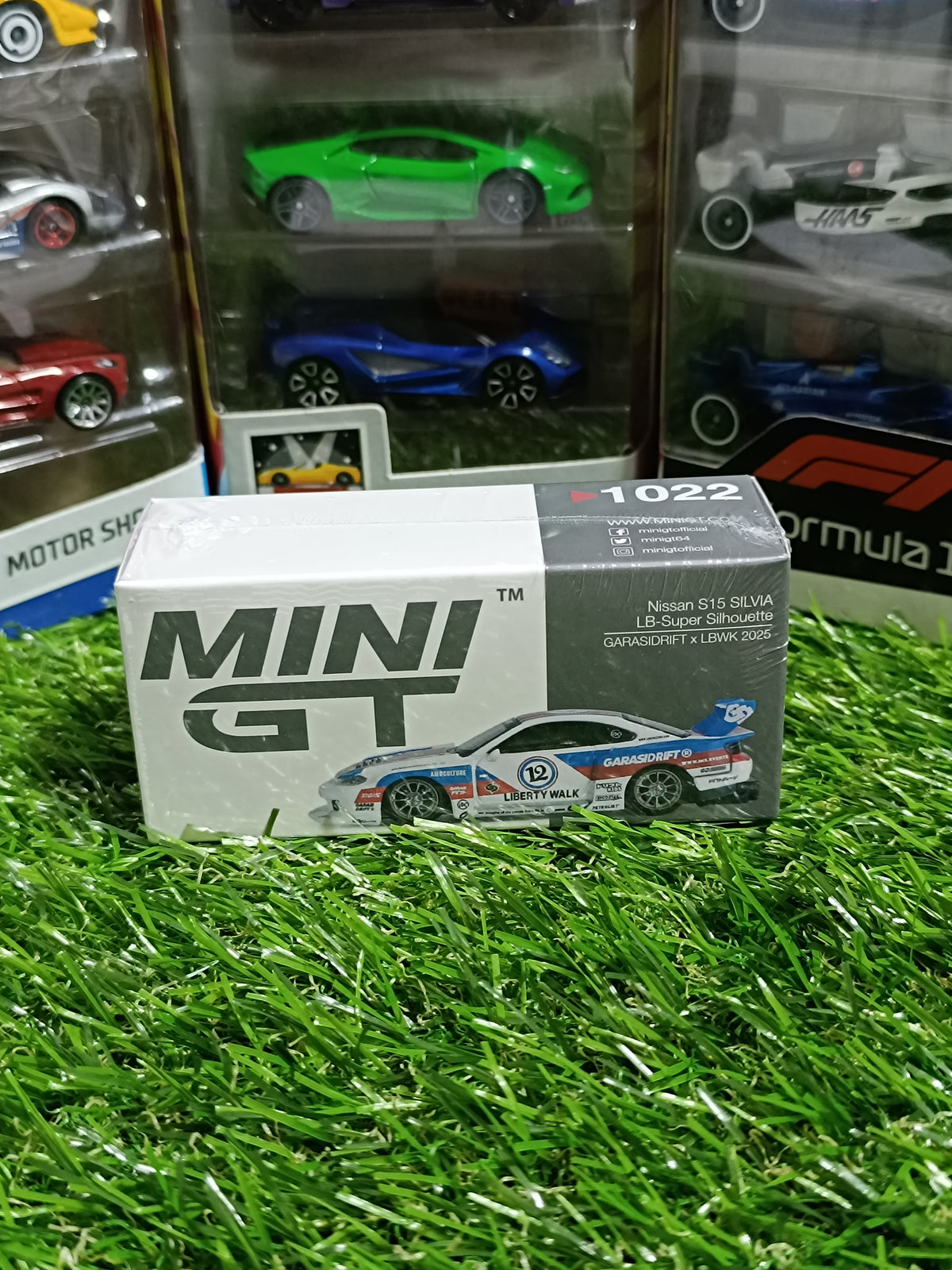 Mini GT Nissan S15 SlLVIA LB-Super Silhouette
