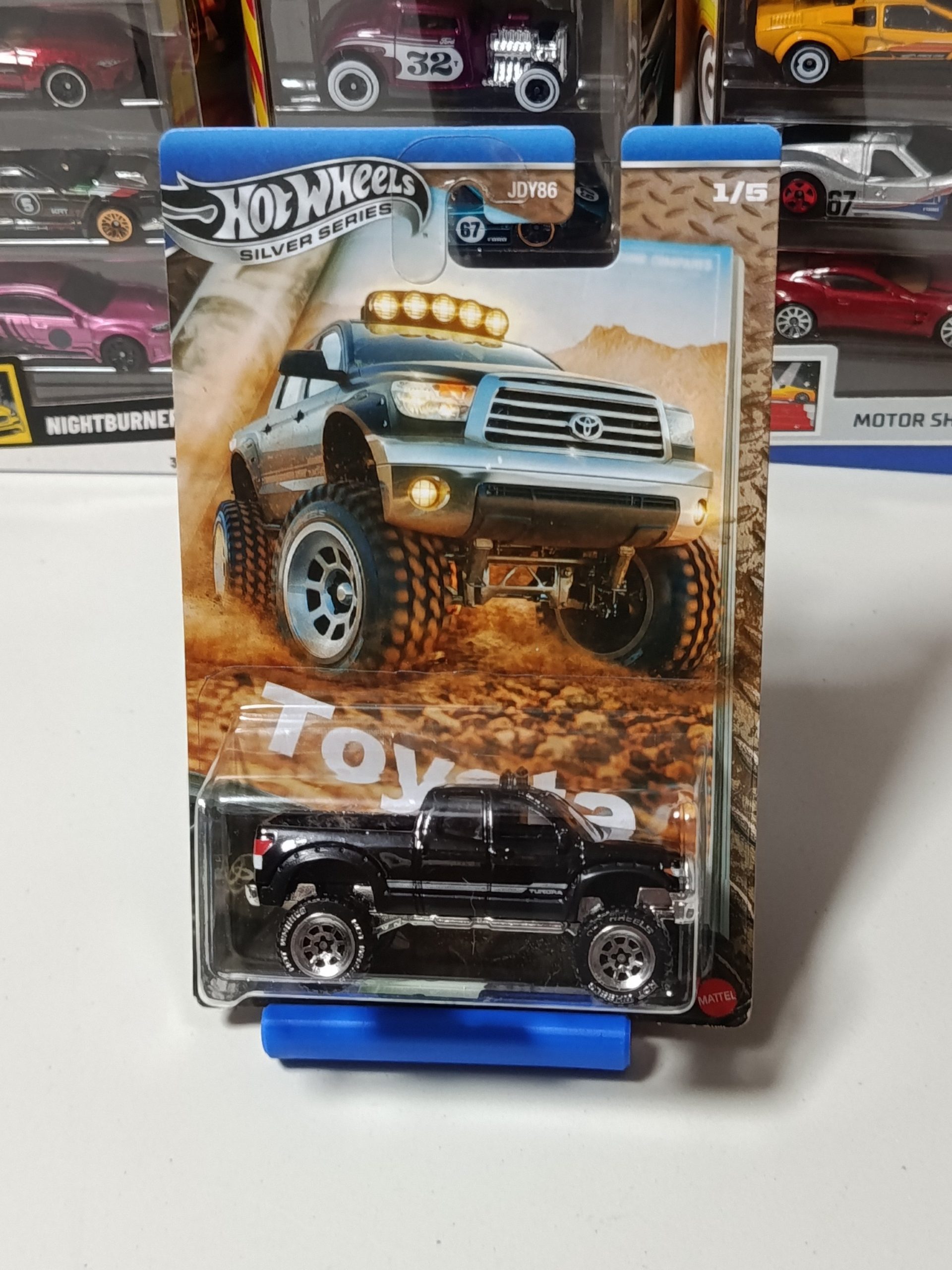 Hot Wheels 10 Toyota Tundra
