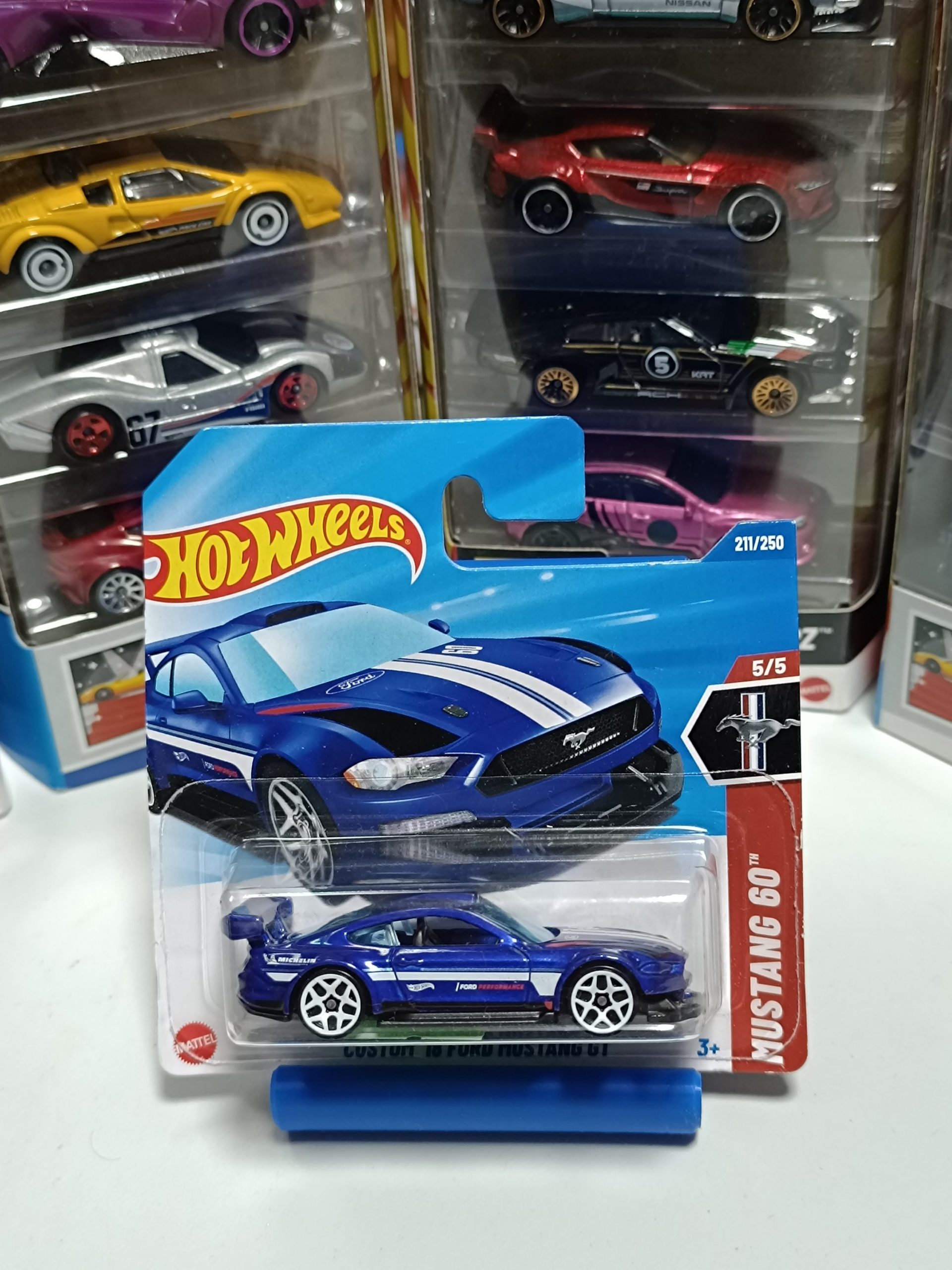 Hot Wheels Custom 18 Ford Mustang GT