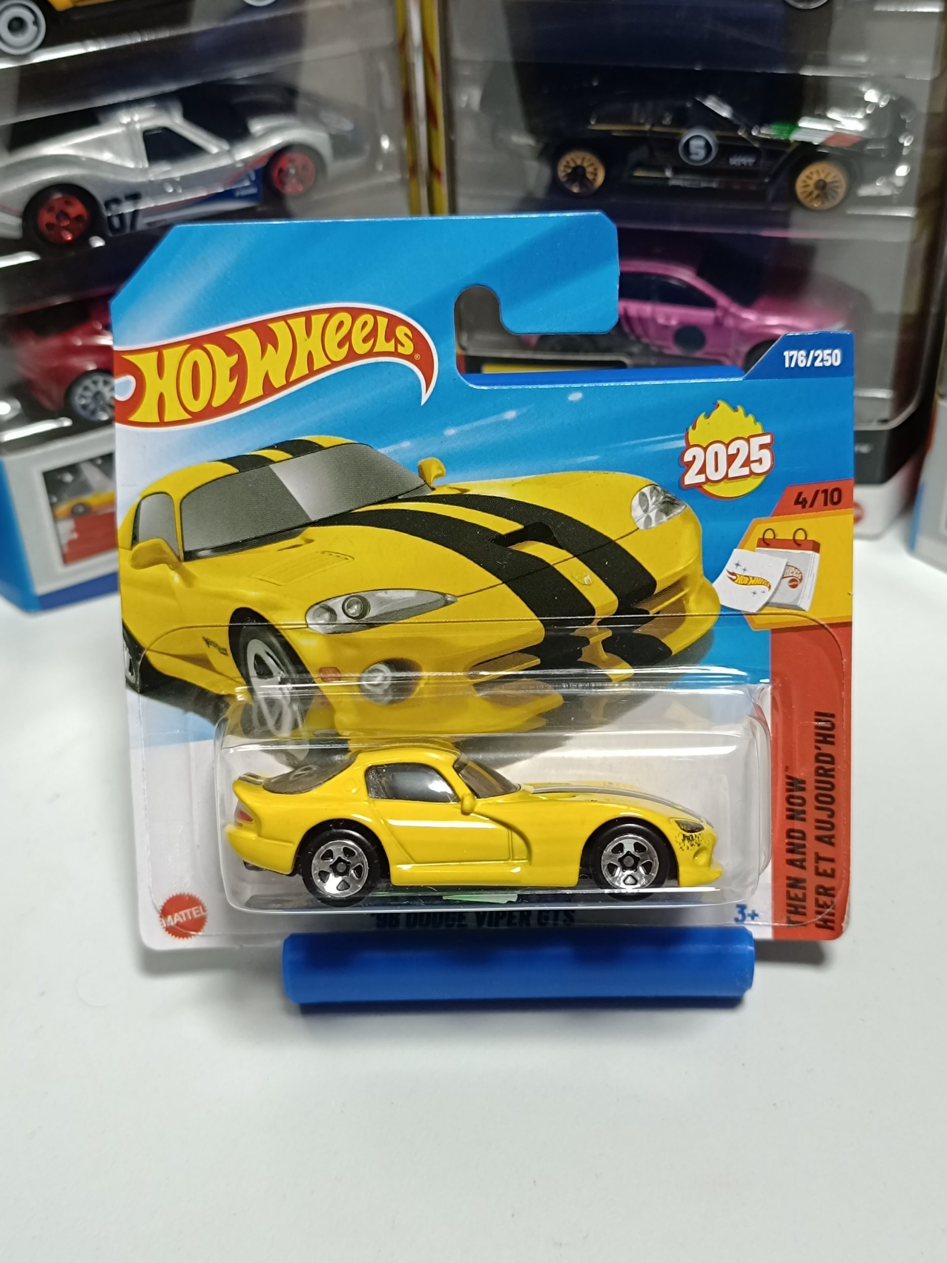 Hot Wheels 96 Dodge Viper GTS