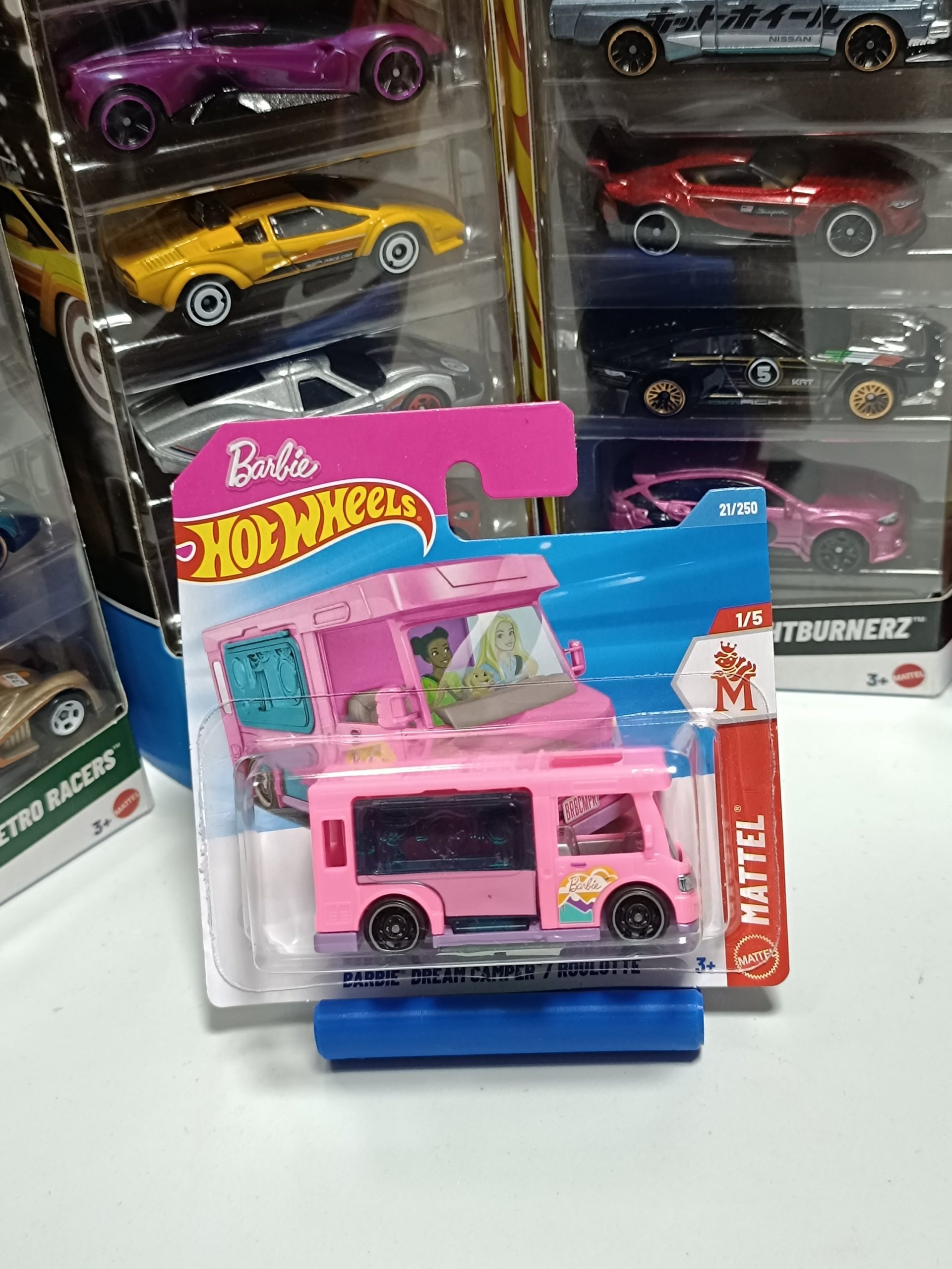 Hot Wheels Barbie Dream Camper/ Roulotte