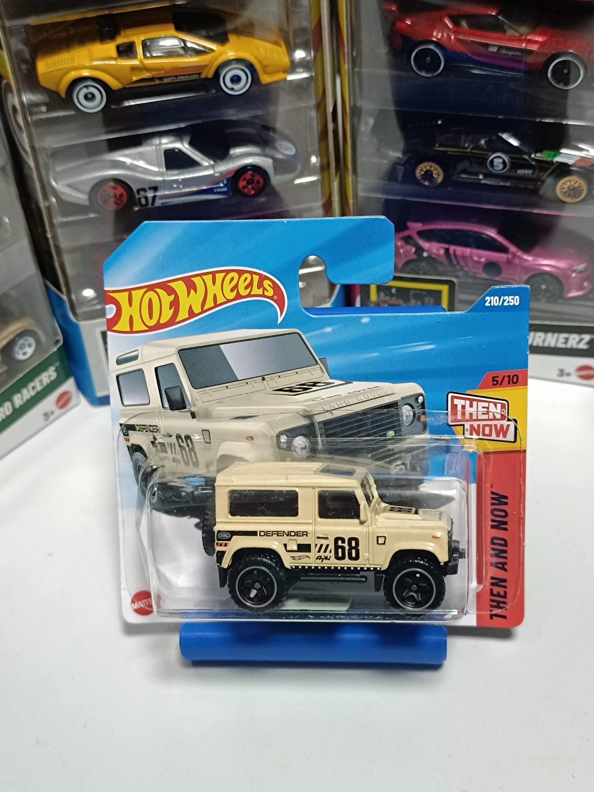 Hot Wheels Land Rover Defender 90