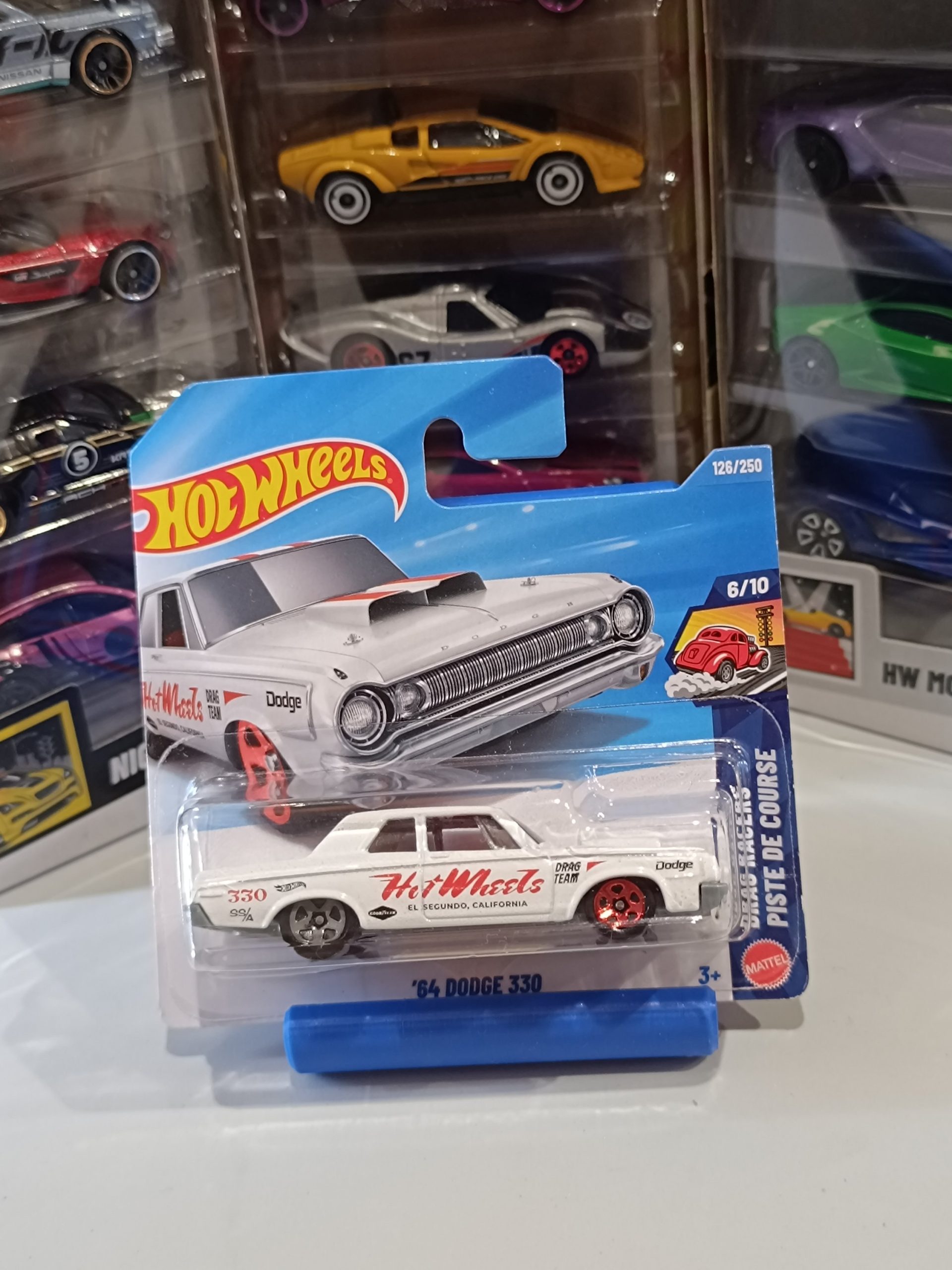 Hot Wheels 64 Dodge 330