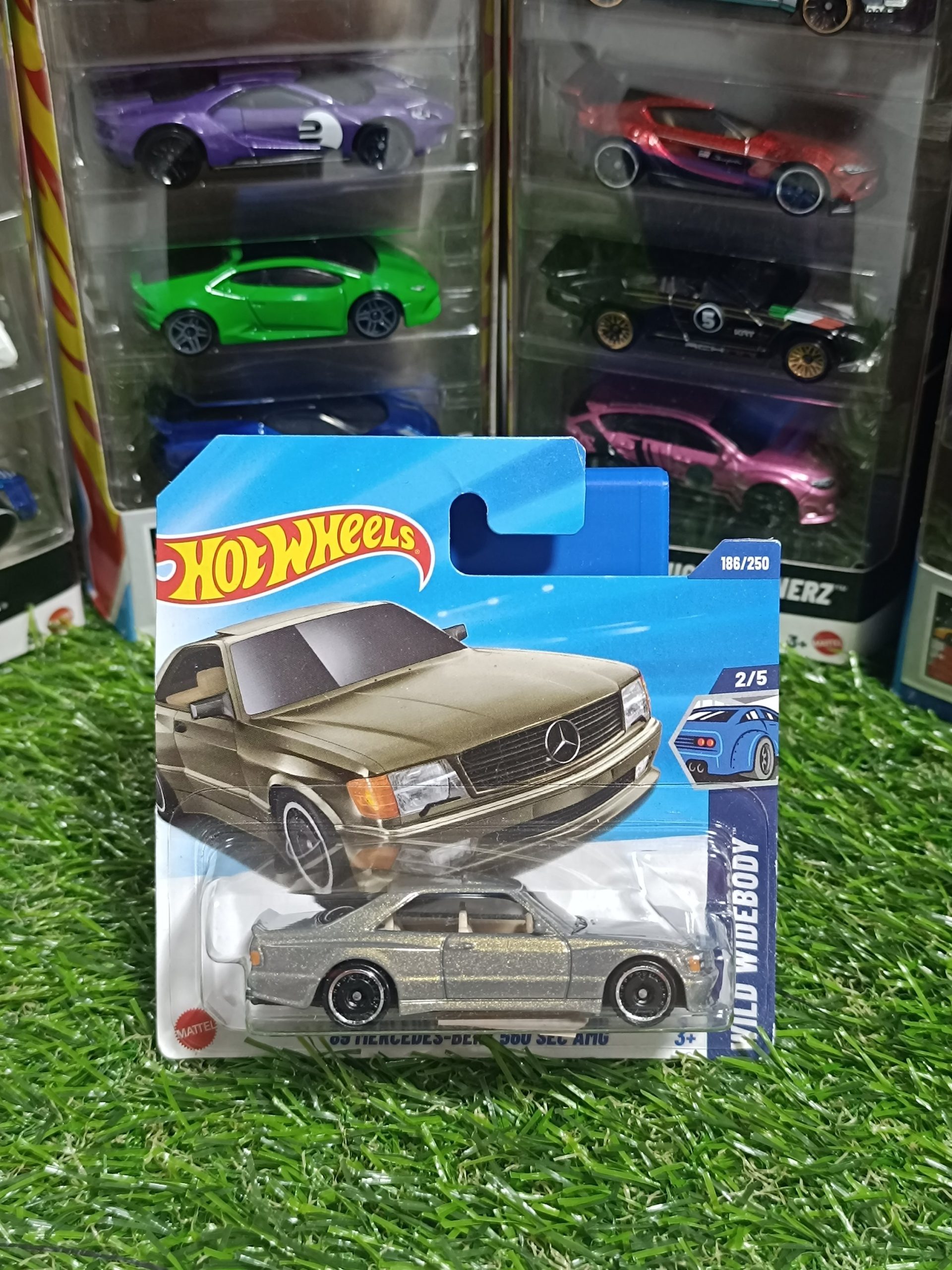 Hot Wheels 89 Mercedes-Benz 560 SEC AMG